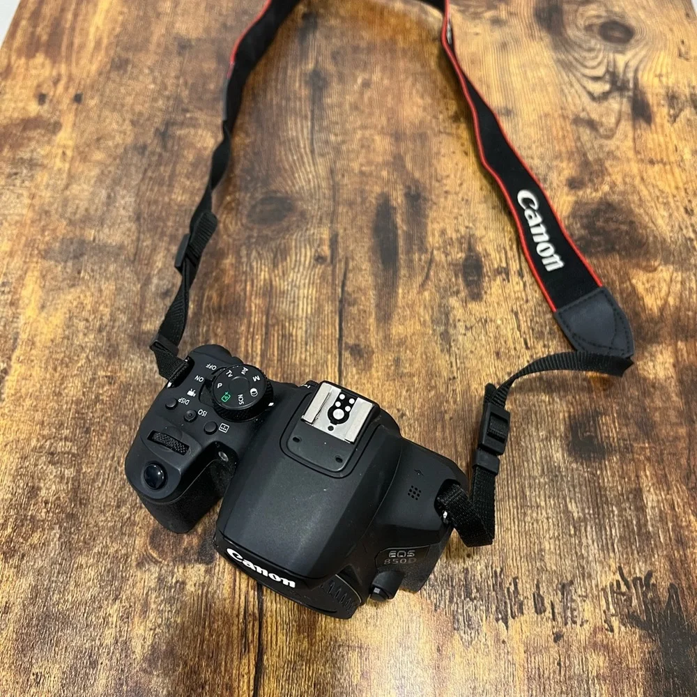 Canon T8i